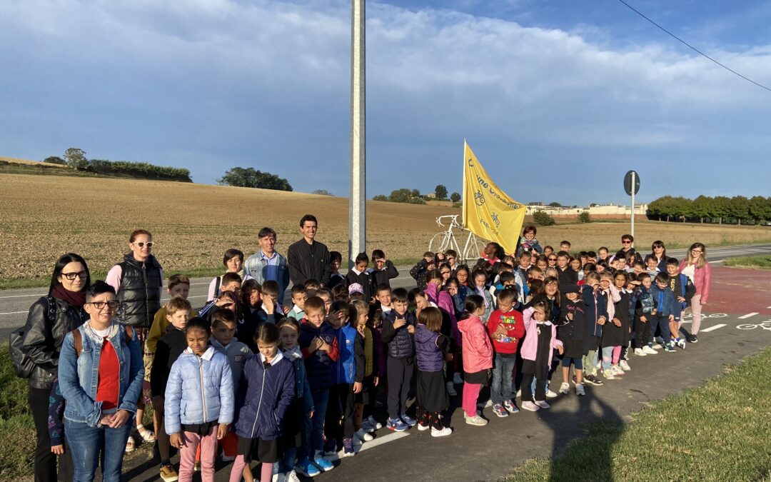 Issata la bandiera di comuni ciclabili per l’inizio della SEM
